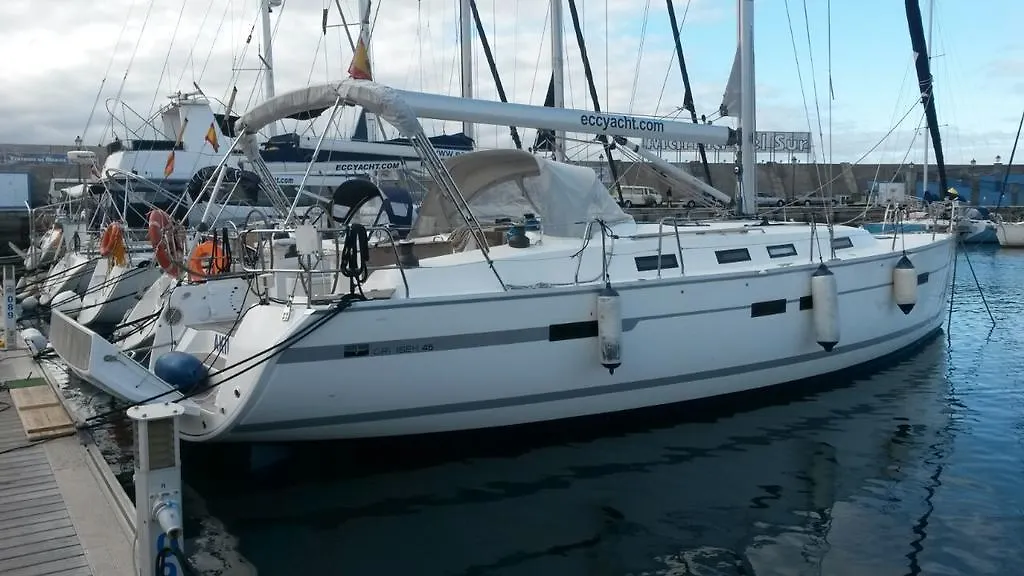 Barco Tomeu Marina Del Sur Las Galletas location